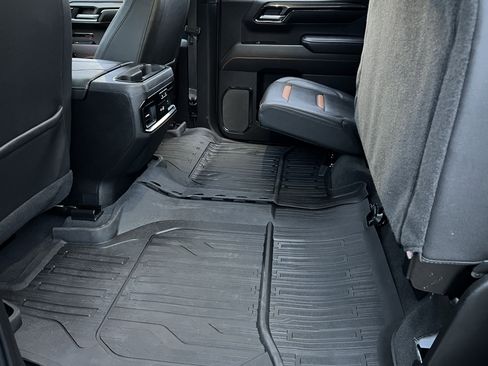 Used 2023 GMC Sierra 1500 AT4 w/ AT4 Premium Package image 18