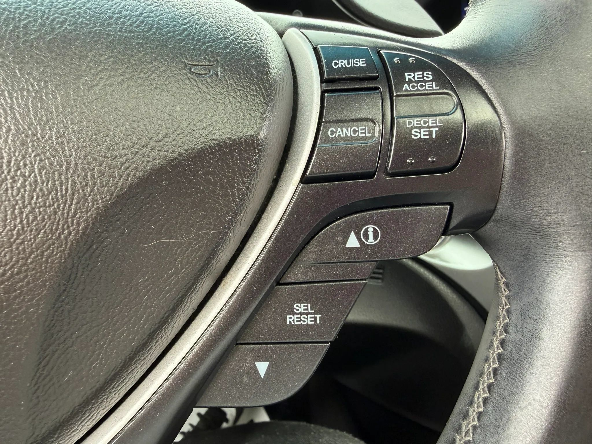 Used 2013 Acura ILX w/ Premium Package FWD image 30