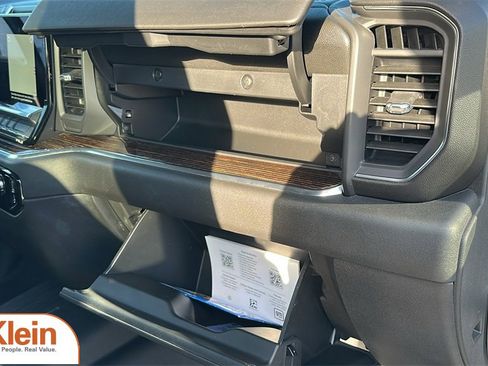 Used 2024 GMC Sierra 2500 SLE w/ SLE Convenience Package image 31