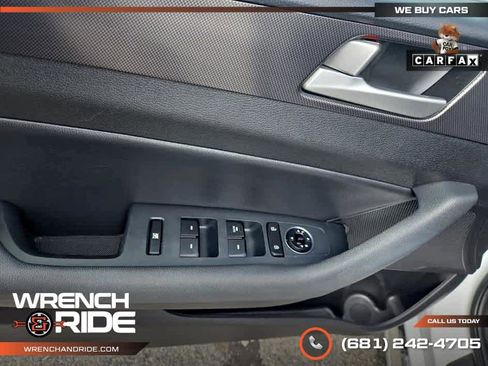 Used 2017 Hyundai Sonata Sport w/ Value Edition Package 02 image 26