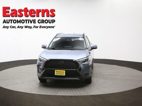 Used 2024 Toyota Corolla Cross LE image 50