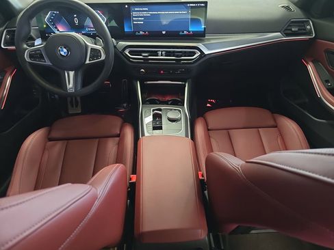 Used 2023 BMW 330i Sedan w/ M Sport Package image 11