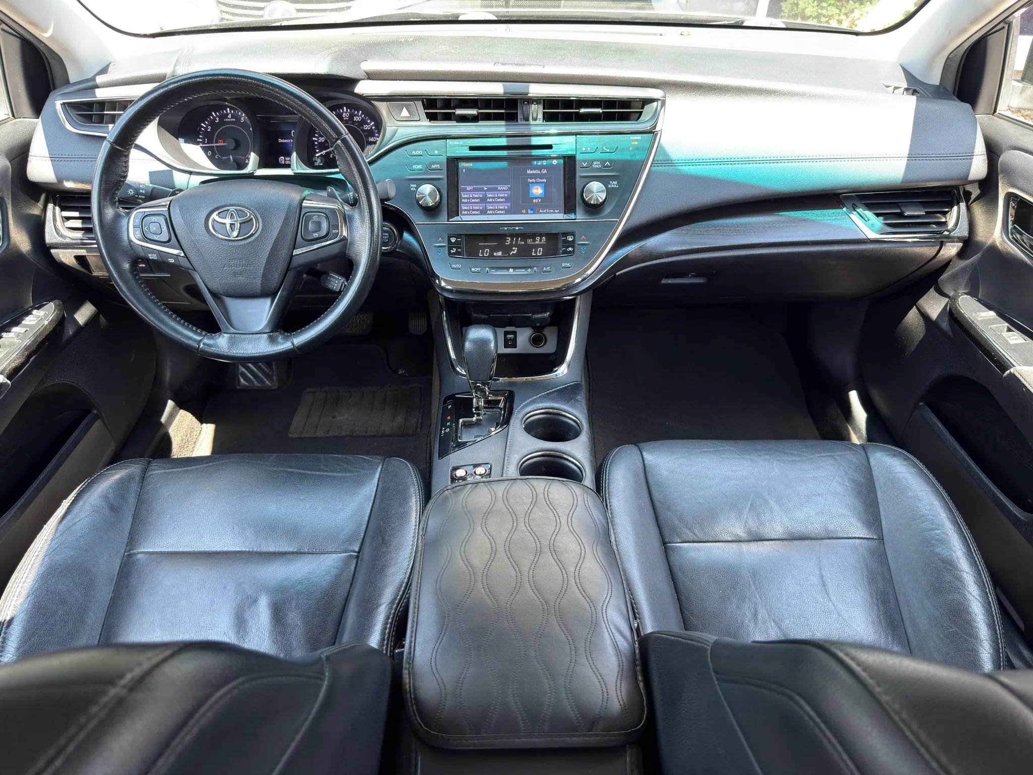 Used 2016 Toyota Avalon XLE FWD image 17