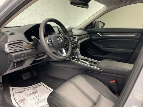 Used 2020 Honda Accord EX image 11