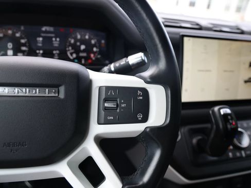 Used 2022 Land Rover Defender 110 S AWD/4WD image 20