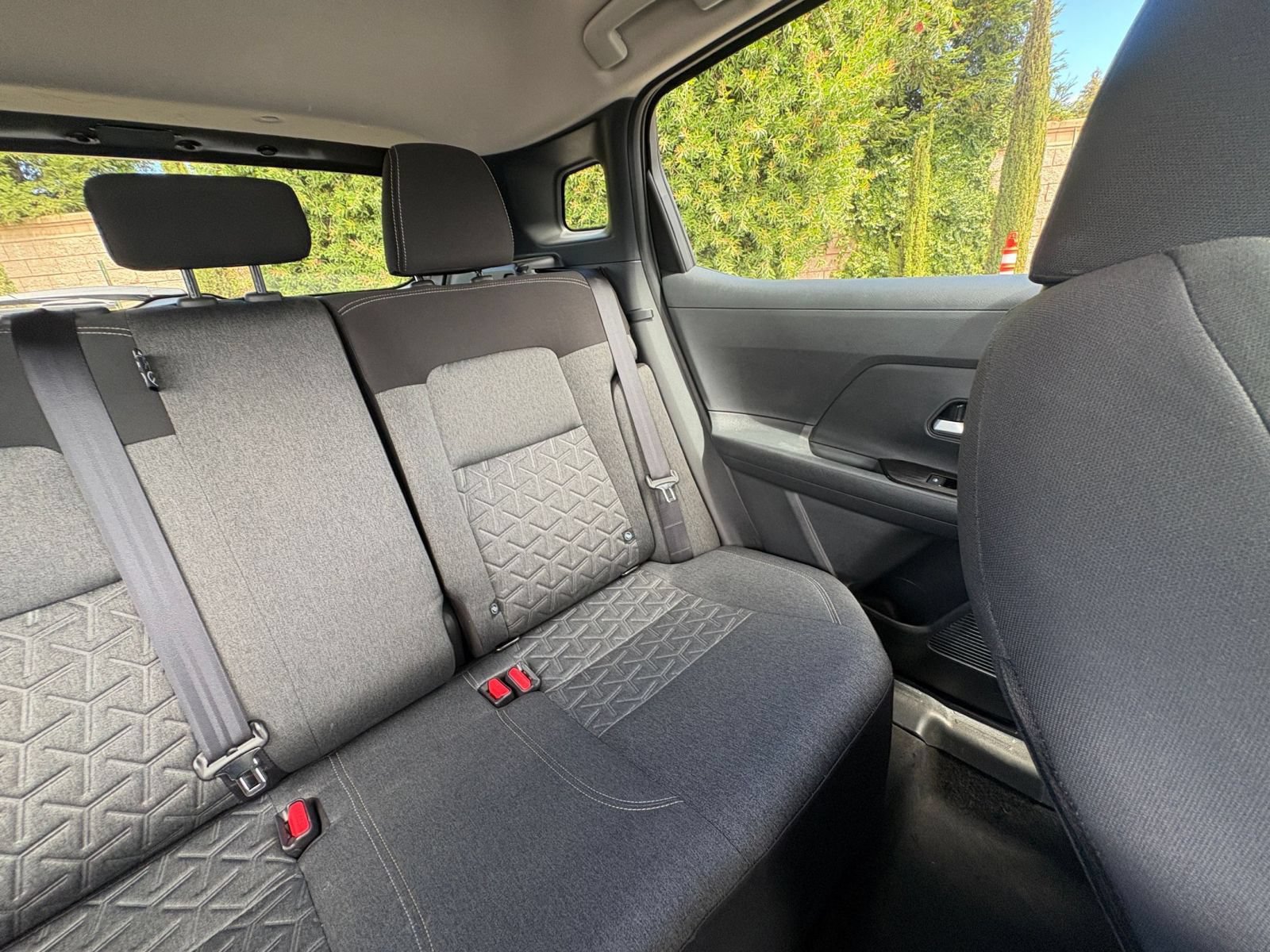Used 2026 Nissan Kicks SV w/ Cold Weather Package FWD image 35