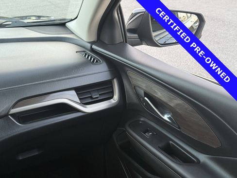 Used 2023 GMC Terrain Denali image 18