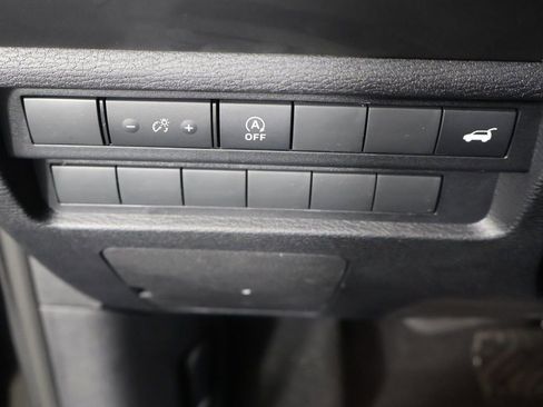 New 2026 Mitsubishi Outlander SE image 38