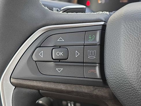 New 2026 Jeep Grand Cherokee Altitude AWD/4WD image 40