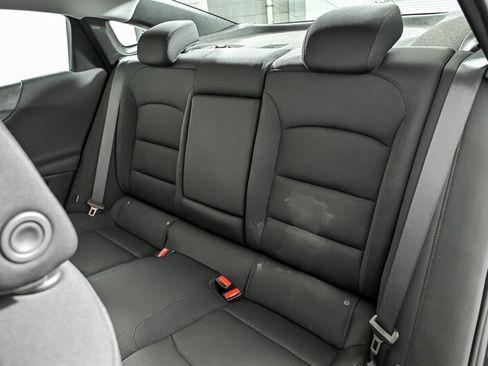 Used 2022 Chevrolet Malibu LT FWD image 17
