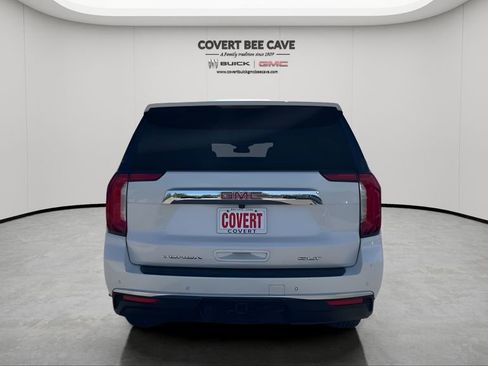 Used 2023 GMC Yukon XL SLT image 8