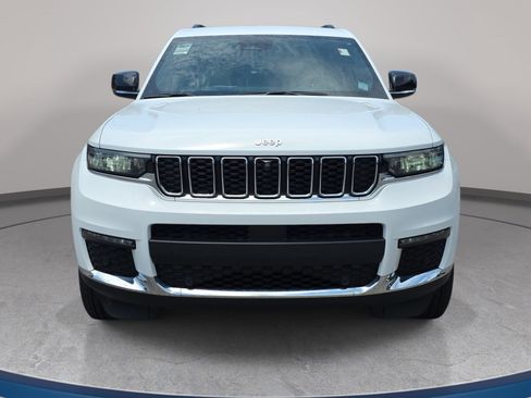 Certified 2023 Jeep Grand Cherokee L Limited w/ Luxury Tech Group II AWD/4WD image 2