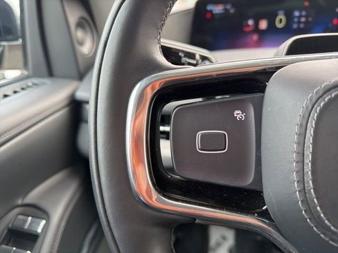 Certified 2025 Lincoln Navigator L Reserve image 27