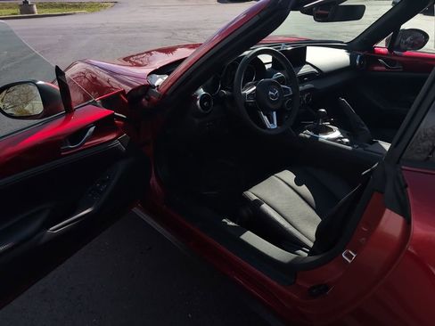 New 2026 MAZDA MX-5 Miata RF Grand Touring RWD image 13