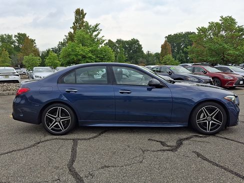 Used 2024 Mercedes-Benz C 300 4MATIC Sedan image 7