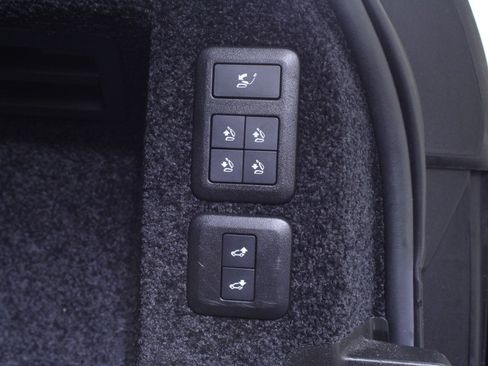 Used 2021 Land Rover Range Rover SV Autobiography Dynamic image 12