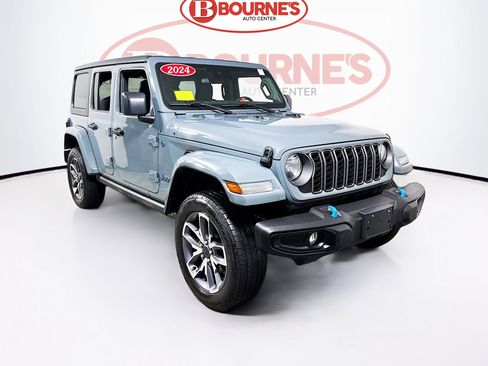 Used 2024 Jeep Wrangler Unlimited w/ Convenience Group image 1