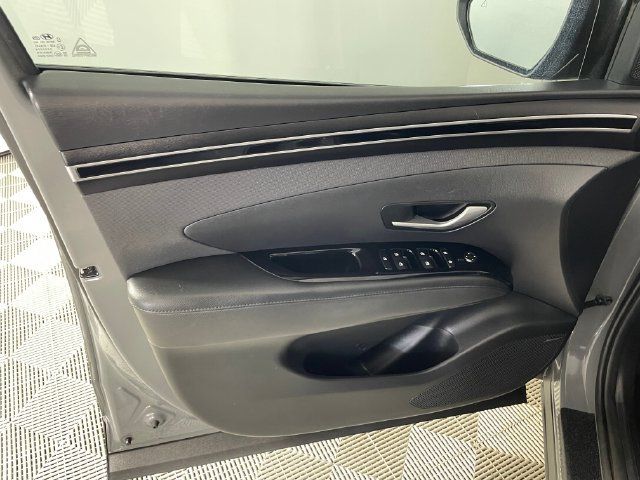 Certified 2022 Hyundai Santa Cruz Limited AWD/4WD image 14