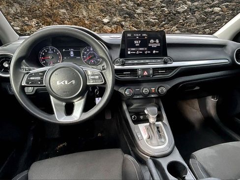 Used 2023 Kia Forte LXS image 14