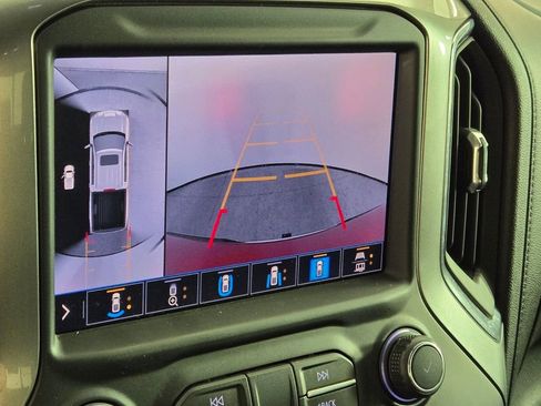 Used 2020 Chevrolet Silverado 1500 LTZ w/ LTZ Premium Package image 31