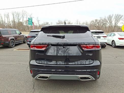 Used 2021 Jaguar F-PACE R-Dynamic S image 4