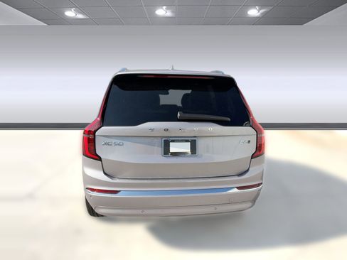 New 2026 Volvo XC90 B6 Plus w/ Protection Package Premier AWD/4WD image 10