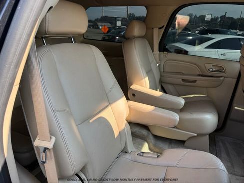 Used 2010 Cadillac Escalade Premium AWD/4WD image 20
