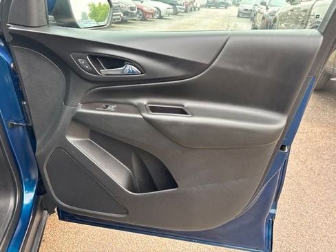 Used 2021 Chevrolet Equinox LT FWD image 27