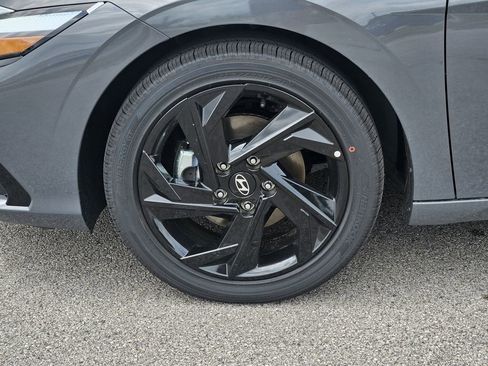 New 2026 Hyundai Elantra SEL Sport Premium FWD image 12