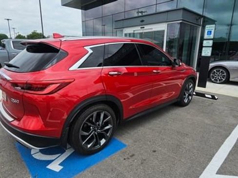 Used 2020 INFINITI QX50 Autograph w/ Premium White Leather Package FWD image 4