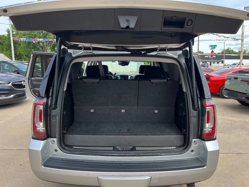 Used 2016 GMC Yukon SLT w/ Open Road Package AWD/4WD image 24