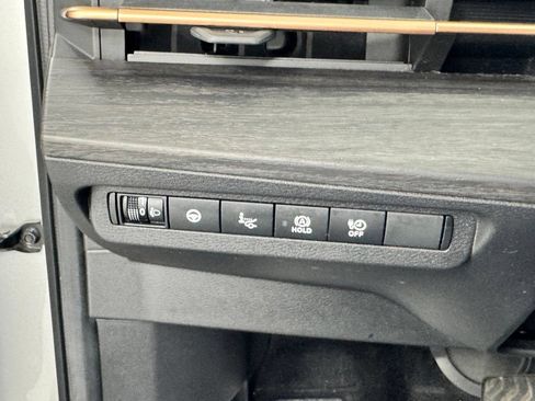 Certified 2024 Nissan Ariya AWD image 30