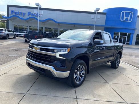 Used 2023 Chevrolet Silverado 1500 LT AWD/4WD image 4