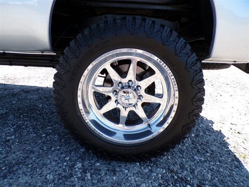 Used 2013 Ford F350 Platinum w/ FX4 Off Road Pkg image 12