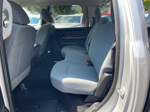 Used 2017 RAM 1500 Express w/ Express Value Package RWD image 17