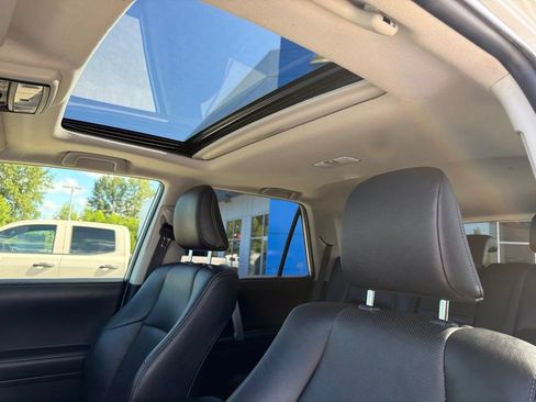 Used 2023 Toyota 4Runner Limited AWD/4WD image 14