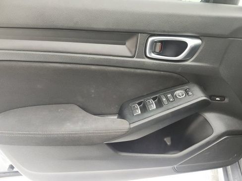 Used 2023 Honda Civic Sport image 11