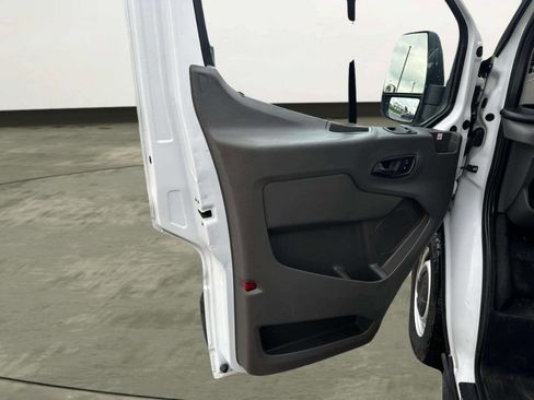 Used 2020 Ford Transit 250 Medium Roof w/ Load Area Protection Package image 10