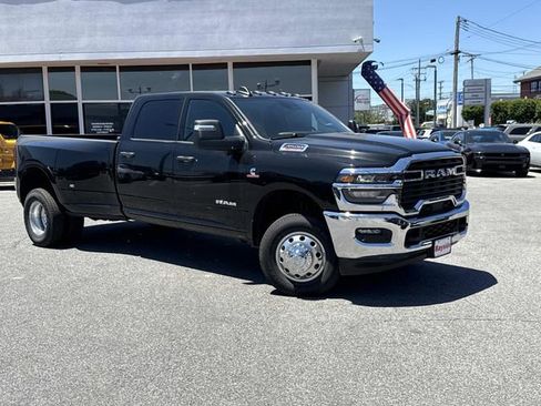 New 2026 RAM 3500 Big Horn AWD/4WD image 2
