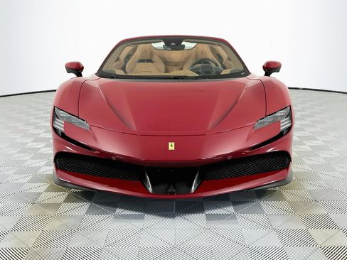 Used 2023 Ferrari SF90 Spider AWD/4WD image 2