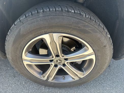 Used 2022 Mercedes-Benz GLC 300 4MATIC image 7