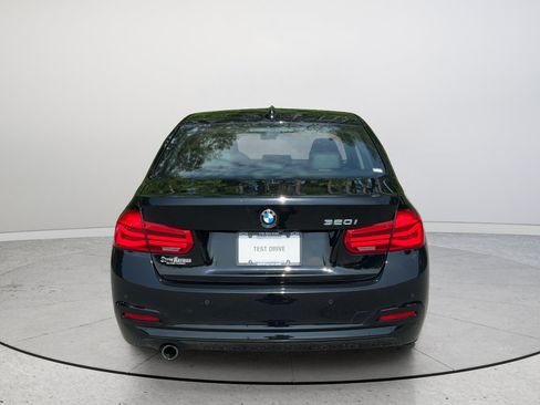 Used 2016 BMW 320i Sedan RWD image 11