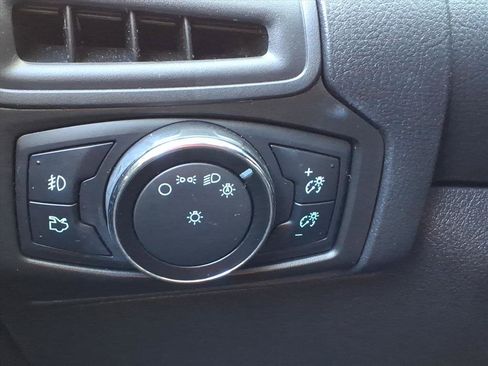 Used 2014 Ford Focus SE w/ Equipment Group 201A image 13