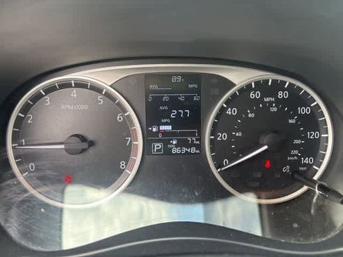 Used 2020 Nissan Kicks S image 13