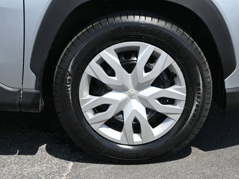 Used 2024 Toyota Corolla Cross L FWD image 13