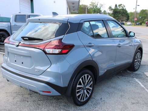 Certified 2023 Nissan Kicks SV FWD image 6