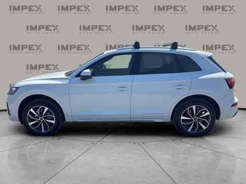 Used 2021 Audi Q5 2.0T Premium w/ Convenience Package AWD/4WD image 2