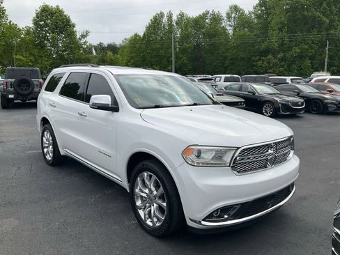 Used 2017 Dodge Durango Citadel w/ Premium Entertainment Group AWD/4WD image 3