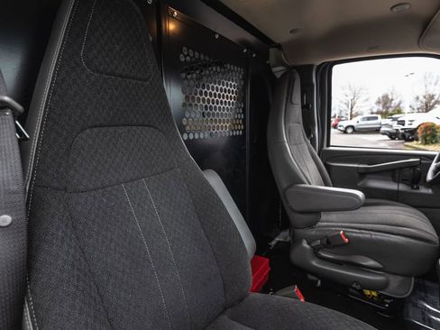 Used 2024 Chevrolet Express 2500 Work Van w/ Driver Convenience Package image 23