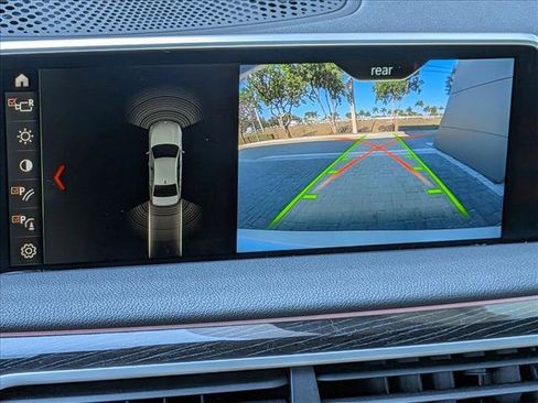 Used 2019 BMW 740i image 13